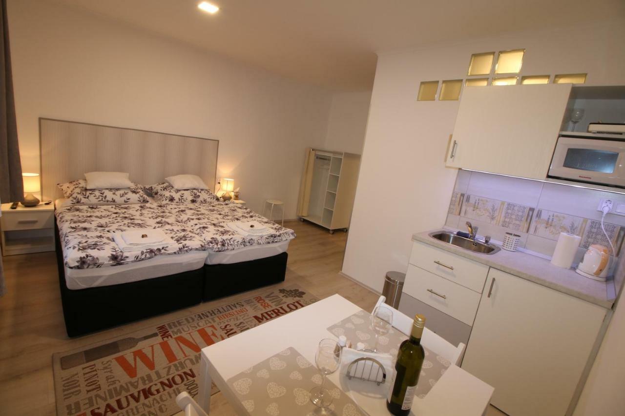 Szent Ivan Apartman Eger Exterior photo